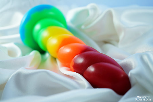 Review: Split Peaches Unicorn Horn Dildo - Miss Ruby Reviews