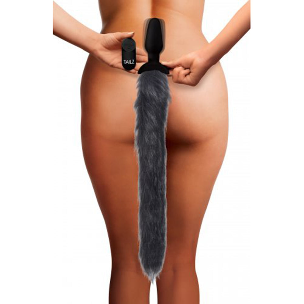 Vibrating Gray Fox Tail Plug