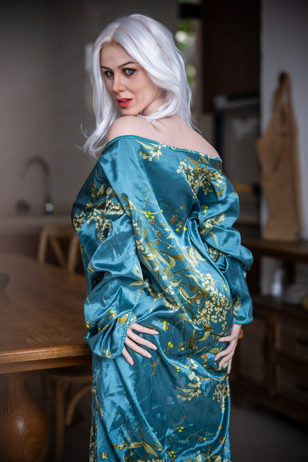 148cm/4ft9 J-cup Huge Breast Silicone Head Lady Sex Doll – Lidiya