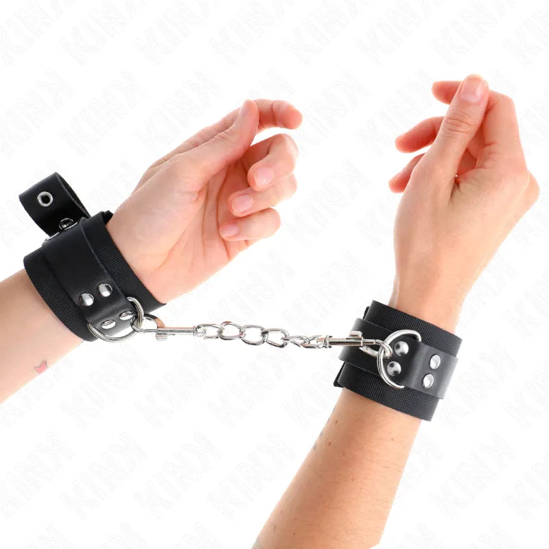 Bracelet BDSM cuir végétalien confortable et ajustable