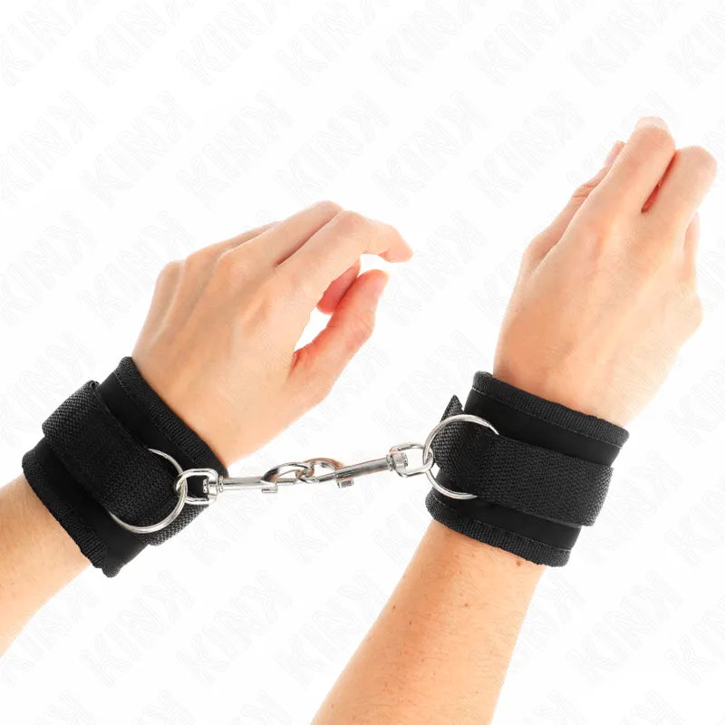 Bracelets BDSM cuir végétalien confortables et durables
