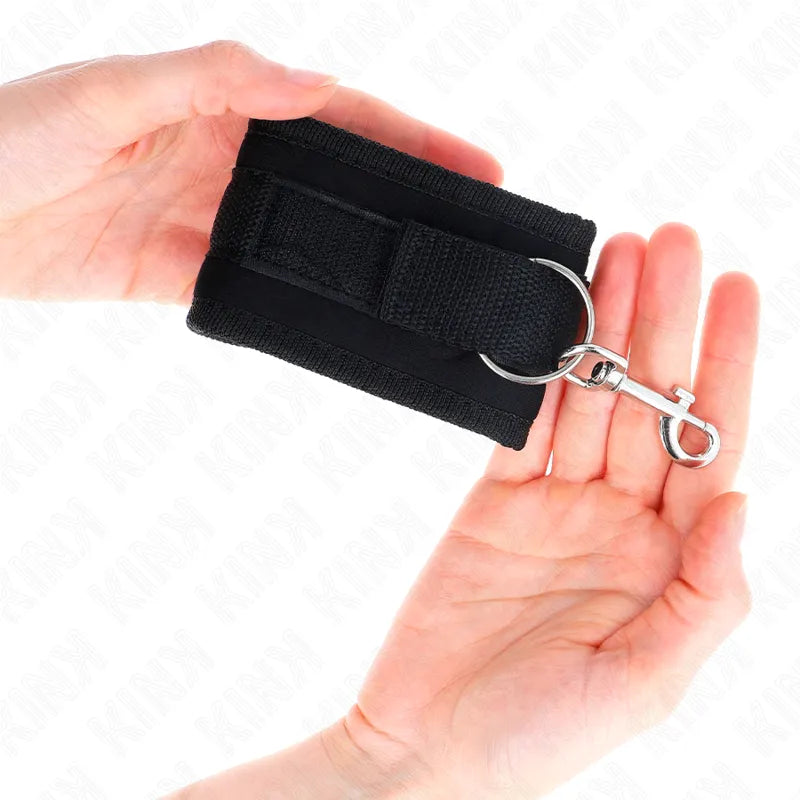 Bracelets BDSM cuir végétalien confortables et durables